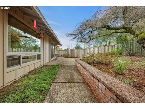 11045 SW Berkshire Street Portland OR 97225