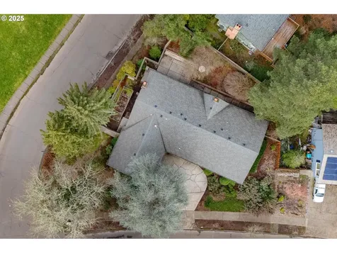 11045 SW Berkshire Street Portland OR 97225