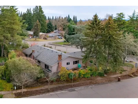 11045 SW Berkshire Street Portland OR 97225
