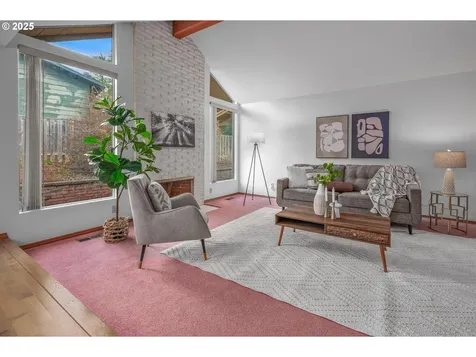 11045 SW Berkshire Street Portland OR 97225