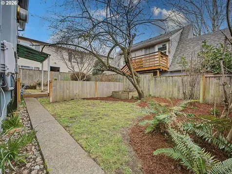 2220 SE Yamhill Street Portland OR 97214