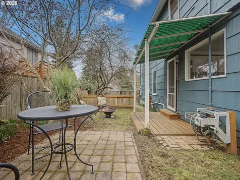 2220 SE Yamhill Street Portland OR 97214