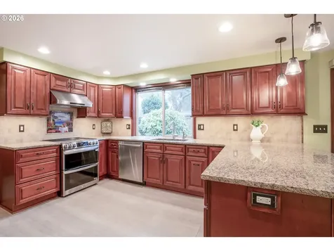 475 Banton Avenue Eugene OR 97404