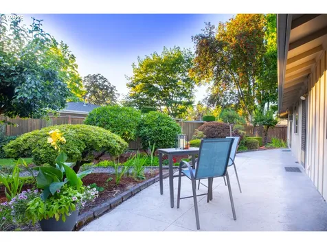 475 Banton Avenue Eugene OR 97404
