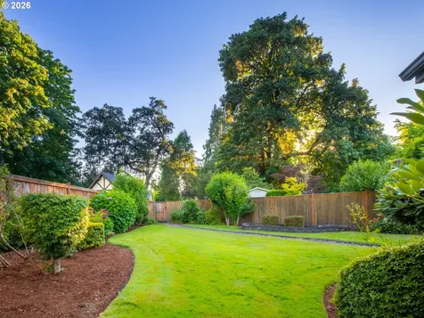 475 Banton Avenue Eugene OR 97404
