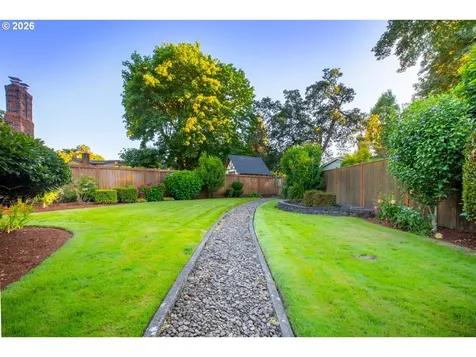 475 Banton Avenue Eugene OR 97404
