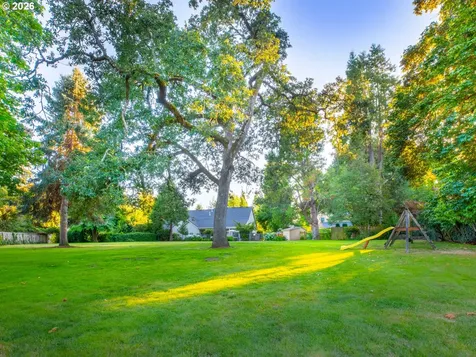 475 Banton Avenue Eugene OR 97404