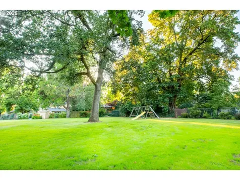 475 Banton Avenue Eugene OR 97404