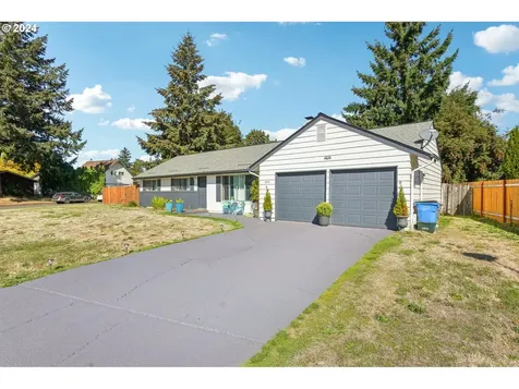 8400 NE Royal Street Vancouver WA 98662