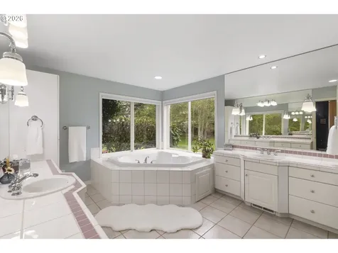7701 NE 211th Avenue Vancouver WA 98682