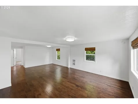 856 Augustine Avenue Coos Bay OR 97420