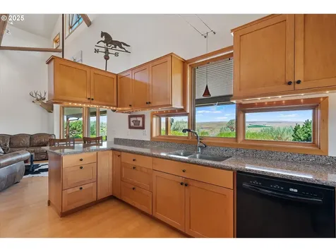 64209 Meadow Brook Road Lexington OR 97839