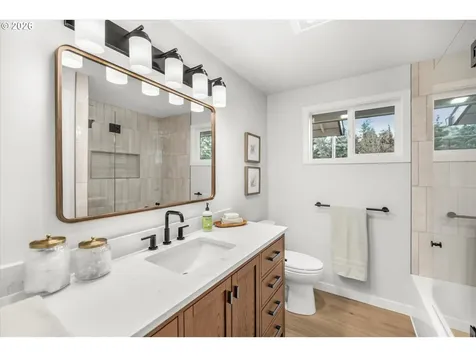 17069 S Bradley Road Oregon City OR 97045