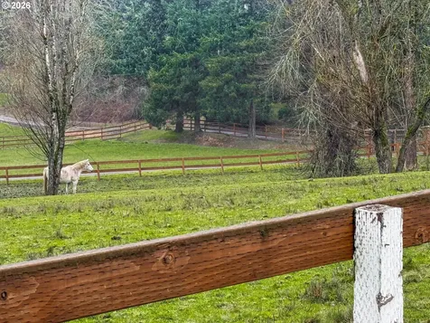 17069 S Bradley Road Oregon City OR 97045