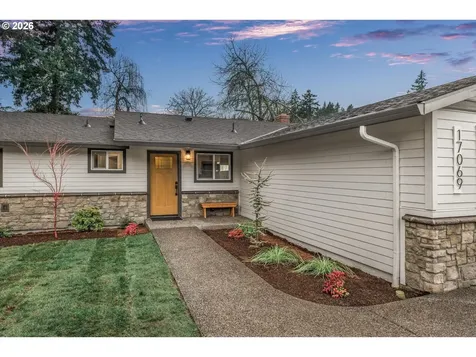 17069 S Bradley Road Oregon City OR 97045