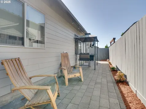1047 Taurus Loop NE Keizer OR 97303