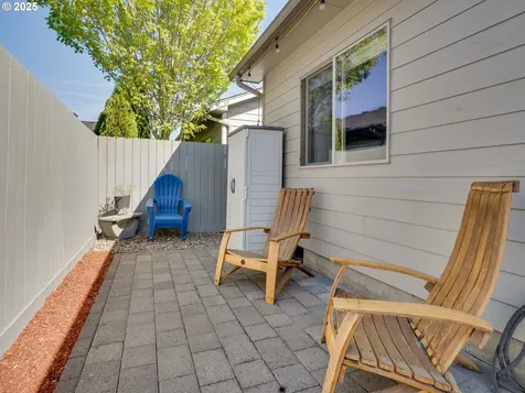 1047 Taurus Loop NE Keizer OR 97303