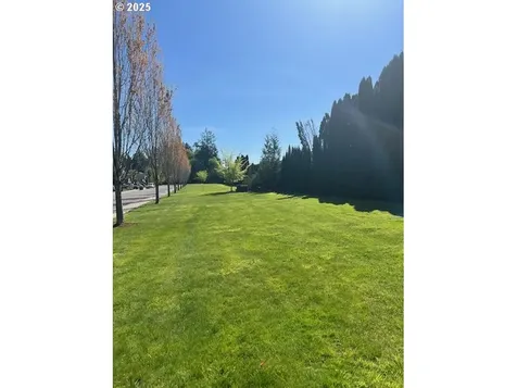 1047 Taurus Loop NE Keizer OR 97303
