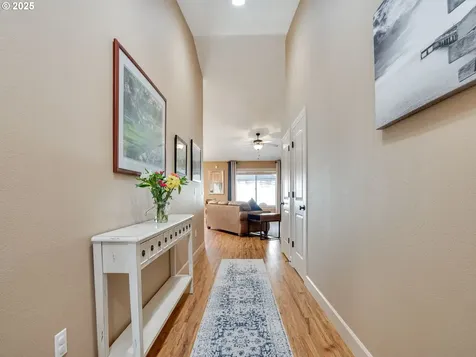 1047 Taurus Loop NE Keizer OR 97303