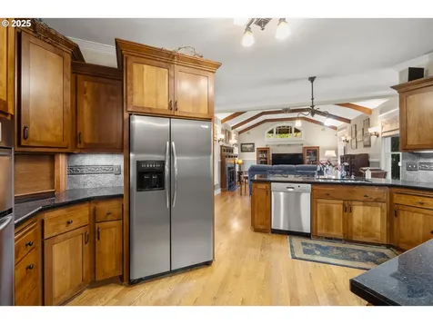 18050 S Ridge Runner Road Oregon City OR 97045