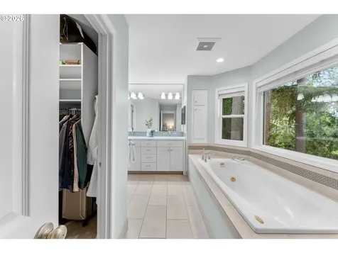 2257 NE Estate Drive Hillsboro OR 97124
