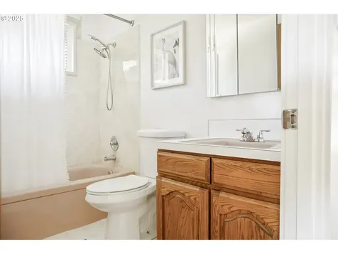 11328 SE Pine Court Portland OR 97216