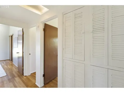 11328 SE Pine Court Portland OR 97216