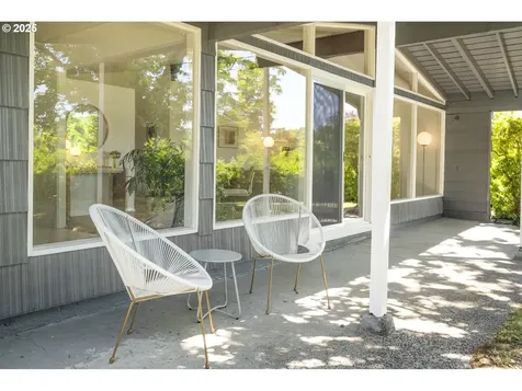11328 SE Pine Court Portland OR 97216
