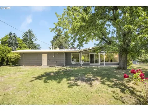 11328 SE Pine Court Portland OR 97216