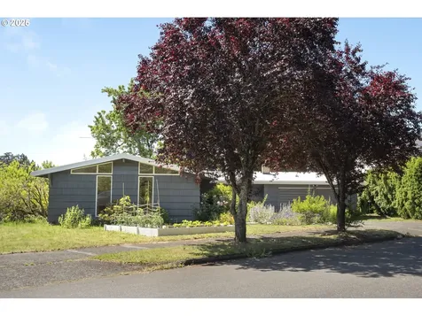 11328 SE Pine Court Portland OR 97216