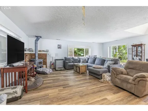 344 Rose Valley Road Kelso WA 98626