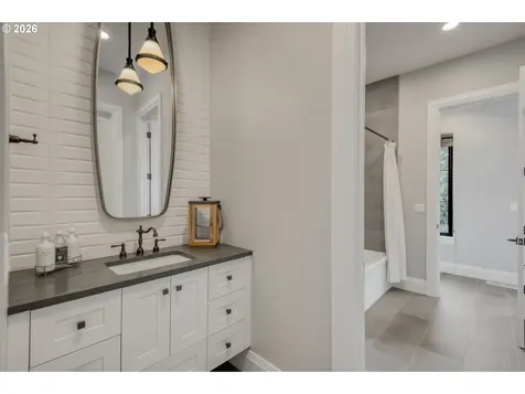 10627 SE Paxton Lane Happy Valley OR 97086
