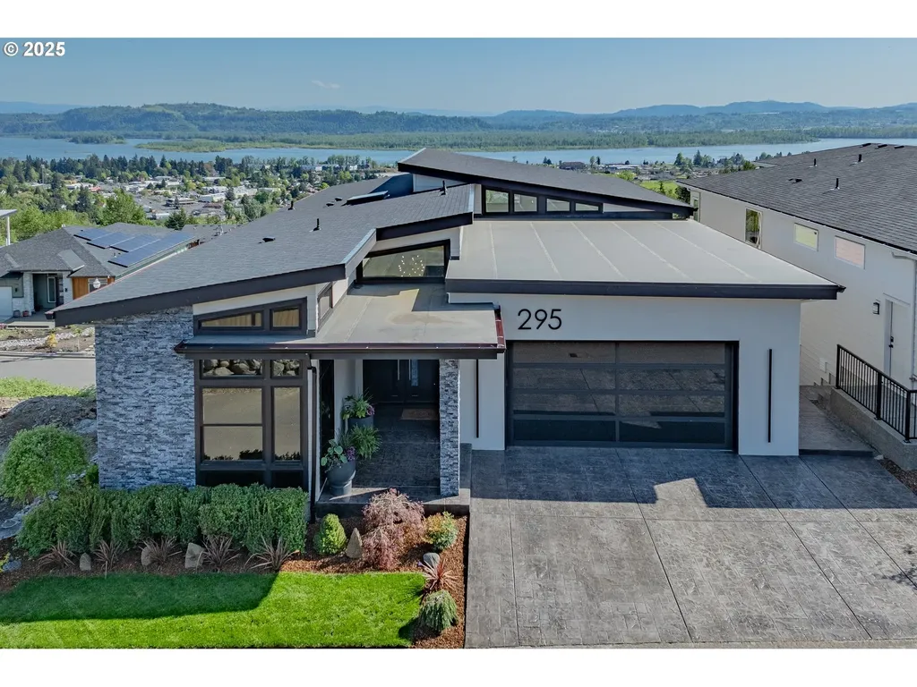 295 W W Street Washougal WA 98671
