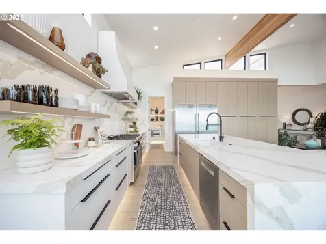 295 W W Street Washougal WA 98671