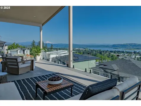 295 W W Street Washougal WA 98671