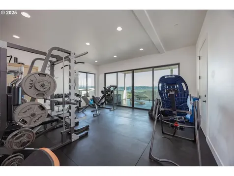 295 W W Street Washougal WA 98671