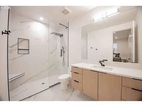 295 W W Street Washougal WA 98671