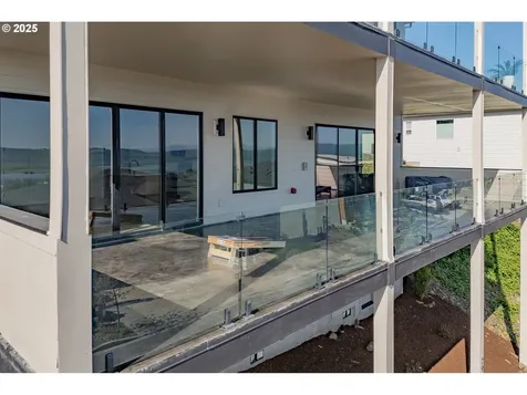 295 W W Street Washougal WA 98671