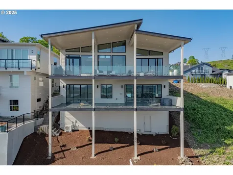 295 W W Street Washougal WA 98671