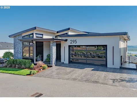 295 W W Street Washougal WA 98671