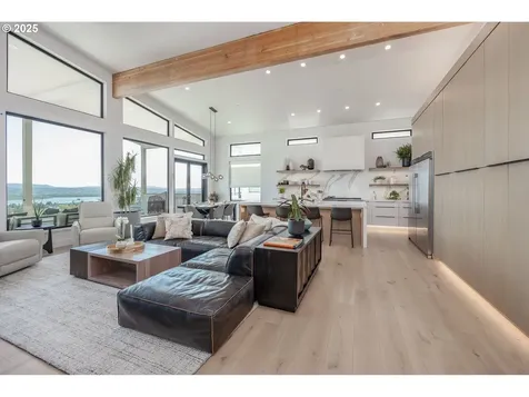 295 W W Street Washougal WA 98671