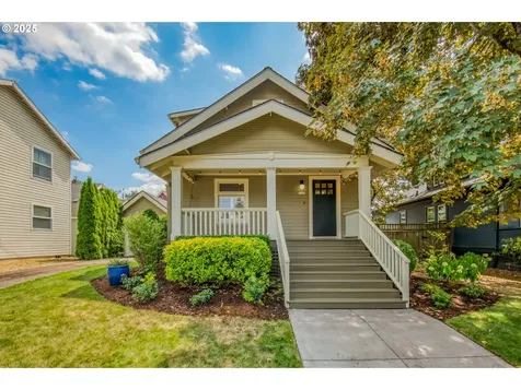 1224 NE Sumner Street Portland OR 97211