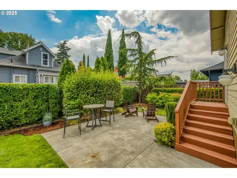 1224 NE Sumner Street Portland OR 97211