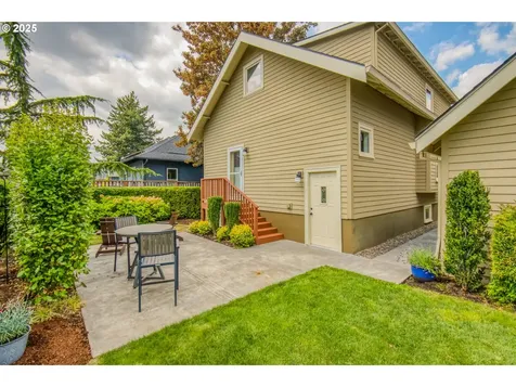 1224 NE Sumner Street Portland OR 97211