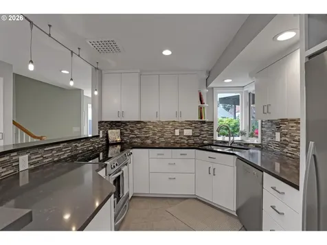 2537 NW Mildred Street Portland OR 97210