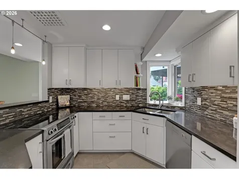 2537 NW Mildred Street Portland OR 97210