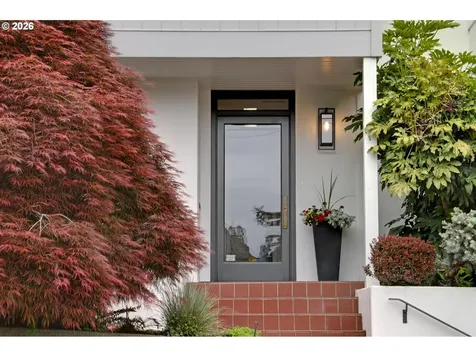 2537 NW Mildred Street Portland OR 97210