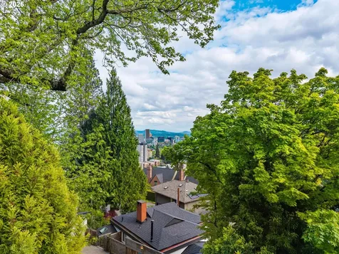 2537 NW Mildred Street Portland OR 97210