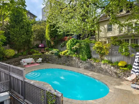 2537 NW Mildred Street Portland OR 97210
