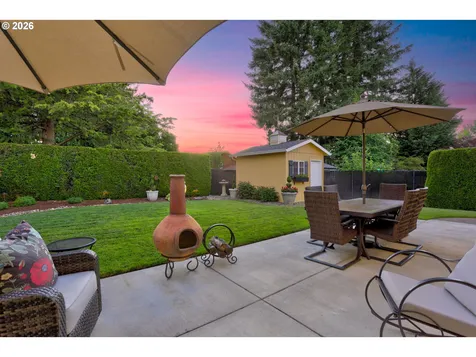 1655 SE Dogwood Way Gresham OR 97080